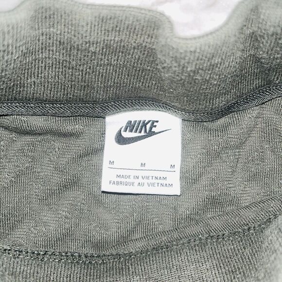 Nike | Short Sleeve Shirt Sweater Everyday Mod Boxy | Olive/Green | Women | M - Picture 5 of 7
